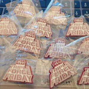12 Star Wars Collector Pin Badges Triple Force Friday